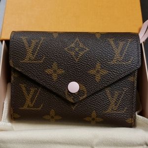 Louis Vuitton Victorian Wallet